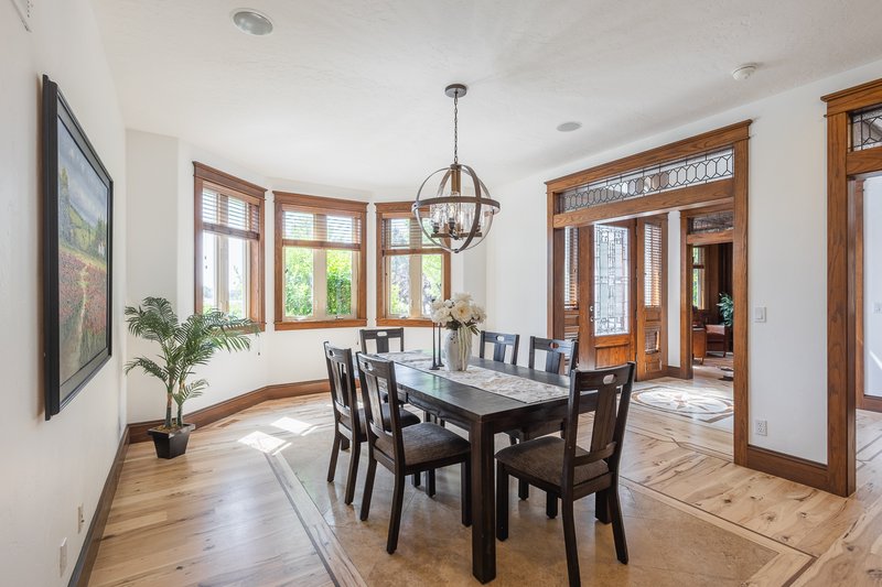 Formal dining
