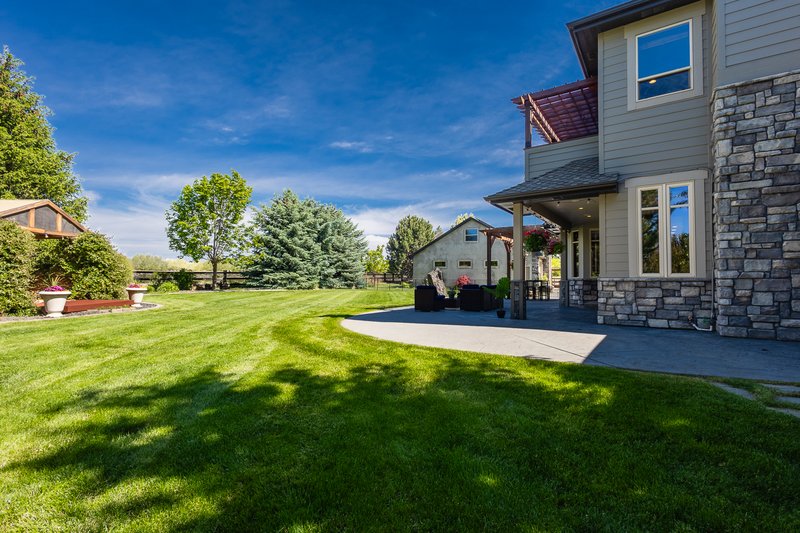 Estate rear lawn